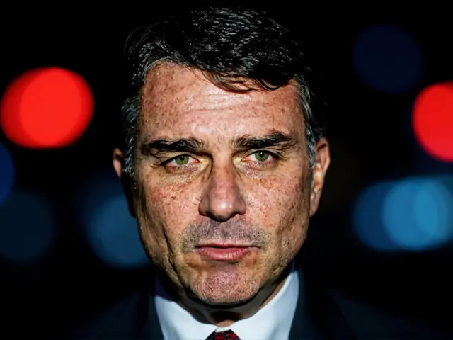 Flávio Bolsonaro supera Lula em cenário de segundo turno